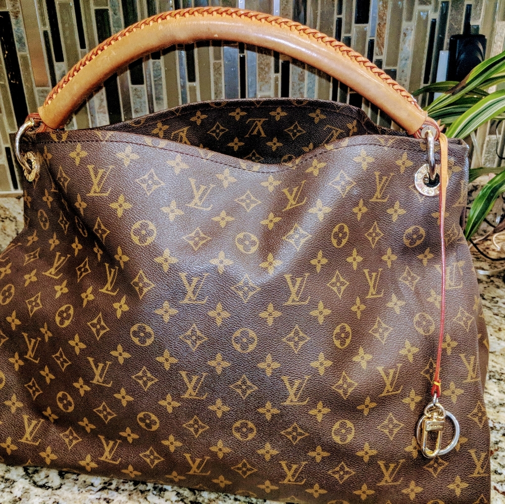 Louis Vuitton Artsy GM